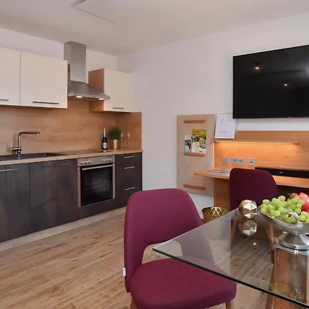 Der Ochsen Ξενοδοχείο με διαμερίσματα 5*